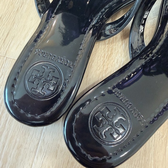 Tory Burch Black Patent Leather Sandals - Picture 2 of 7